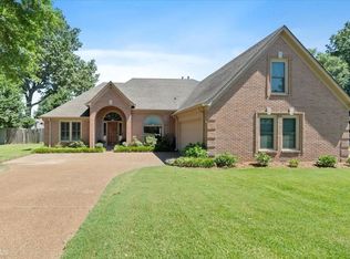 622 Sagewood Dr, Collierville, TN 38017