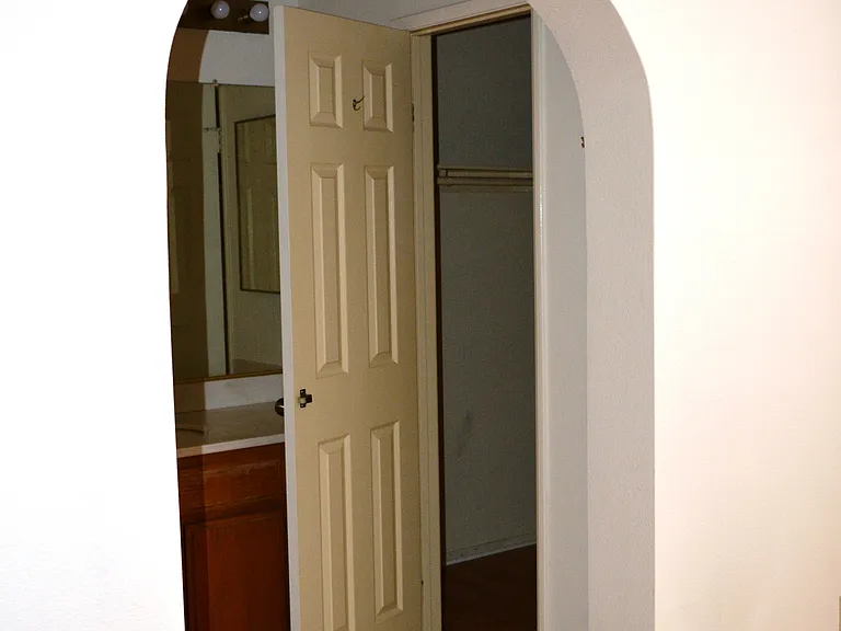 16716 Picadilly Ln — Photo 15