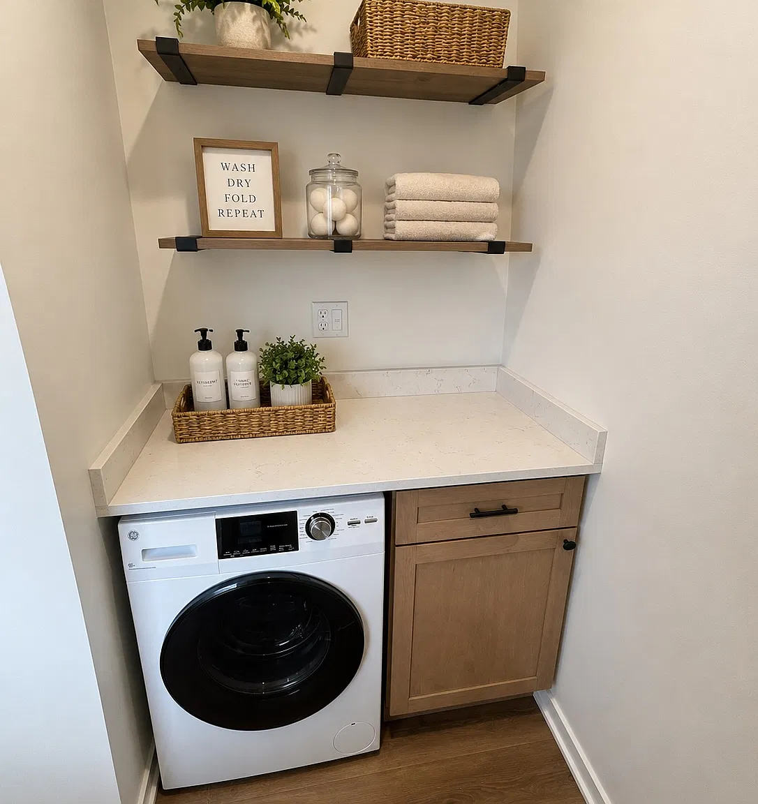 2 bed, 750 sqft, $1,500 — Photo 2