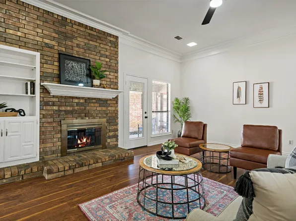 411 Hillcroft Cir, Duncanville, TX 75137