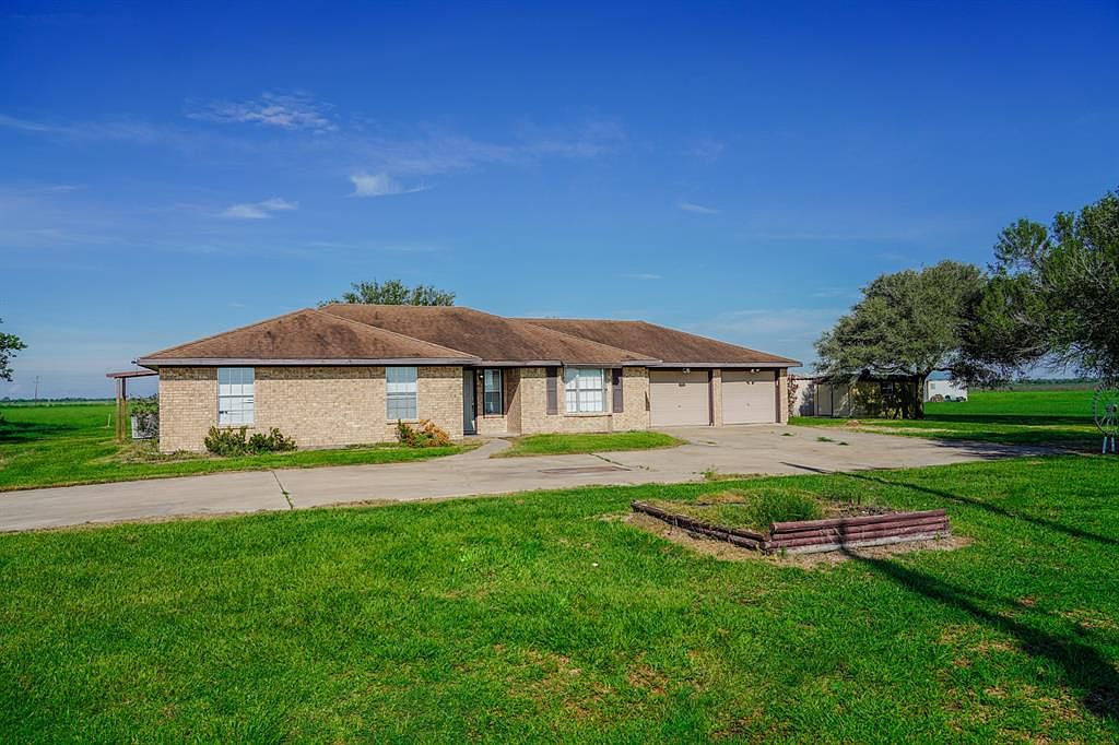 4828 S State Highway 71, El Campo, TX 77437 MLS 84411795 Zillow