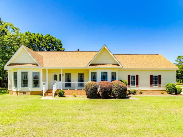 202 Fox Lake Dr, West Columbia, SC 29170