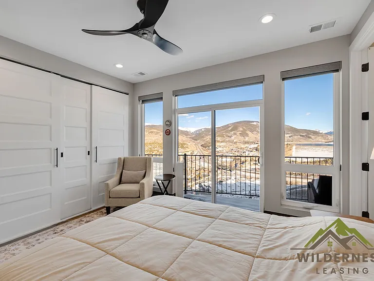 332 Lake View Dr — Photo 42
