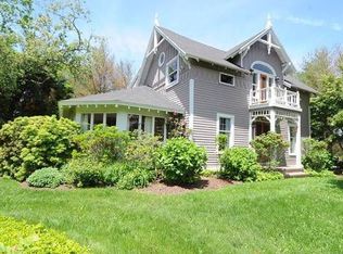 91 Linden Ave, Branford, CT 06405