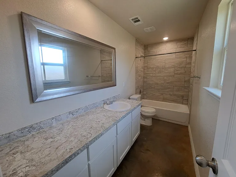 1403 Mulford St #A — Photo 11