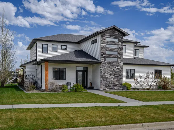 320 E Lasalle Dr, Bismarck, ND 58503