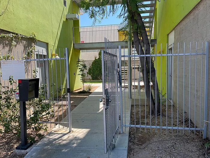 2 bed, 2.0 bath, 1160 sqft, $1,995 — Photo 3