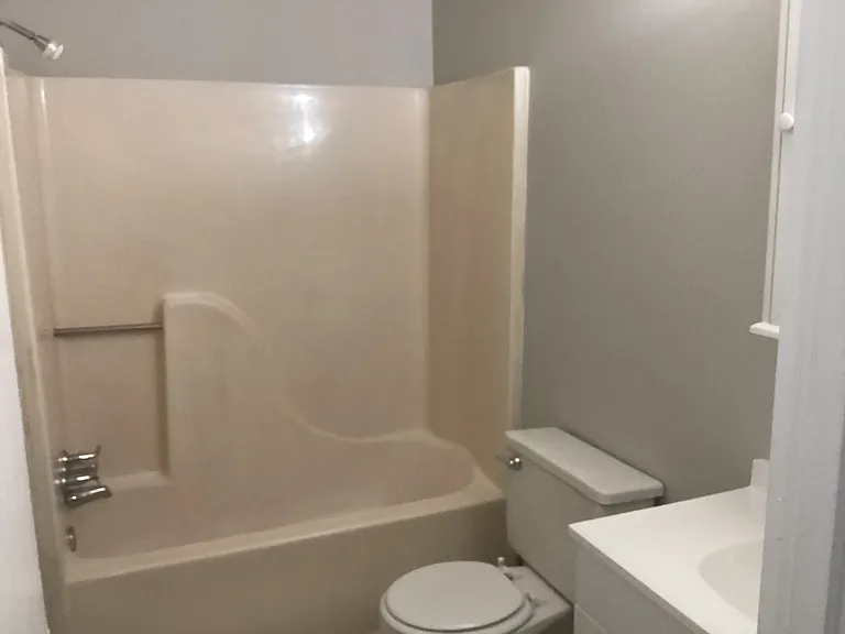 8806 Firethorne Ln — Photo 4