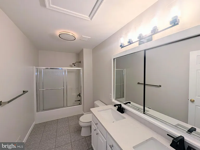 114 Lenape Dr — Photo 32