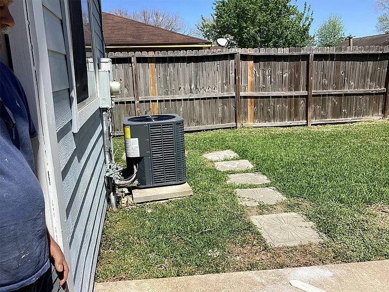 15831 Bazelbriar Ln — Photo 14