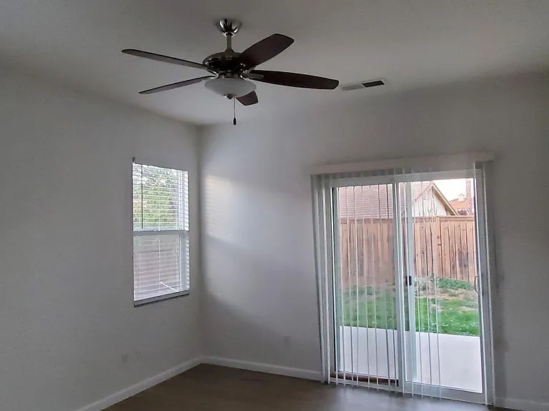 33478 Dolomite St — Photo 4
