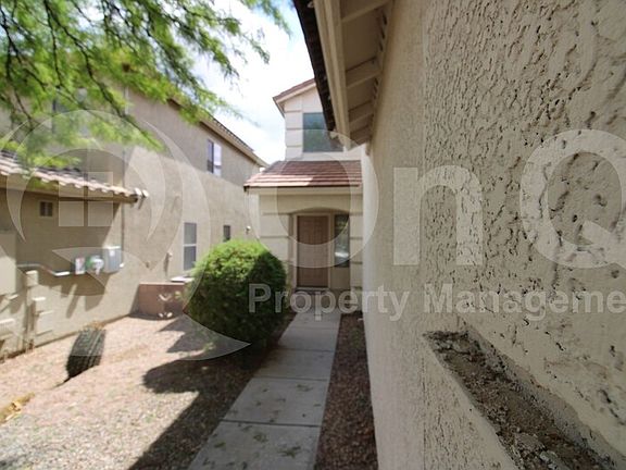3rd image of 691 W Cholla Crest Dr