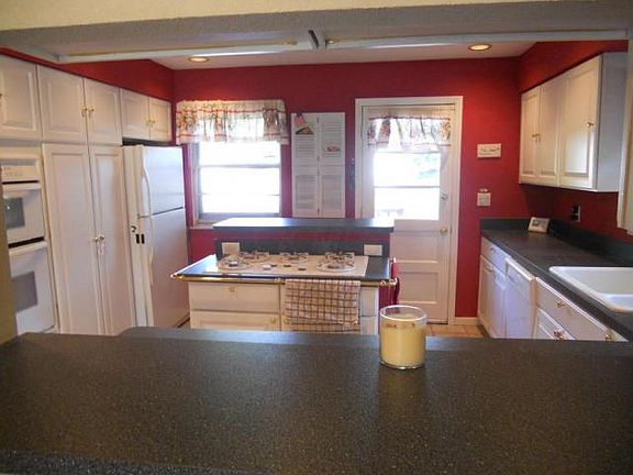 4th image of 476 Foxwood Dr