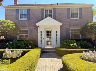 67 Stanton Ln, Grosse Pointe Farms, MI 48236