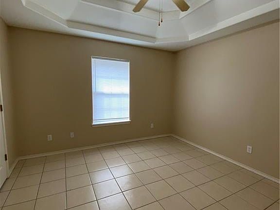 5th image of 1403 Tampa St