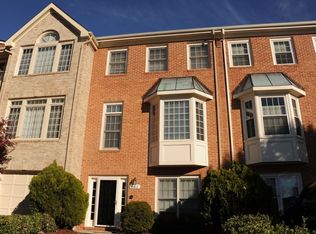 6417 Little Potters Ln, Alexandria, VA 22310