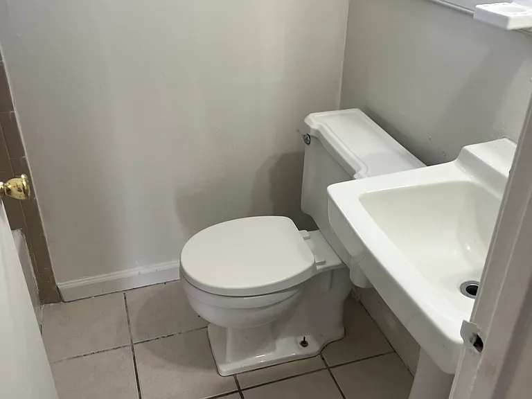 2811 Twain Ln — Photo 3