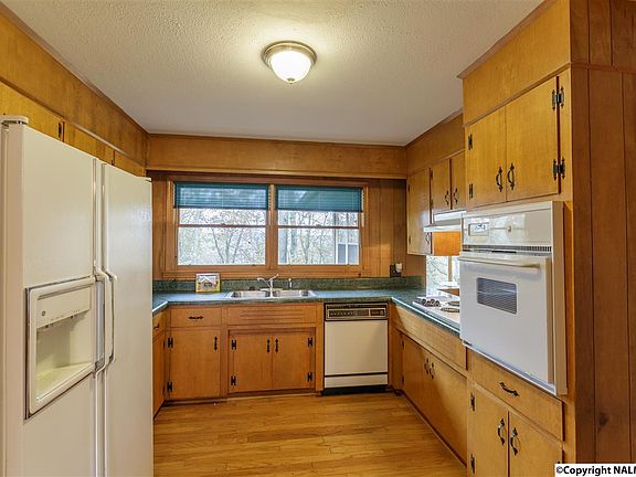 5th image of 3515 Carroll Cir SE