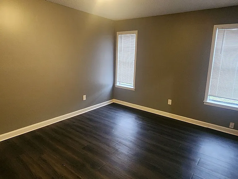 1007 N Roselawn Dr W — Photo 6