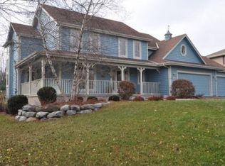 W276N2681 Chicory Ln, Pewaukee, WI 53072