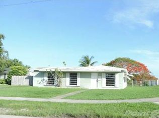 19640 Bel Aire Dr, Cutler Bay, FL 33157