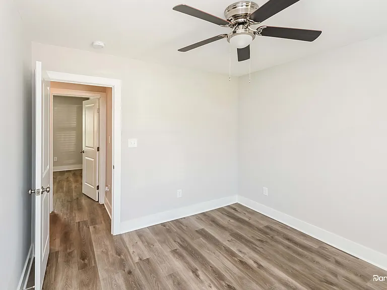 1207A Birch St — Photo 12