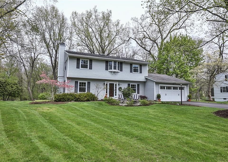 1st image of 20 Smallwood Dr