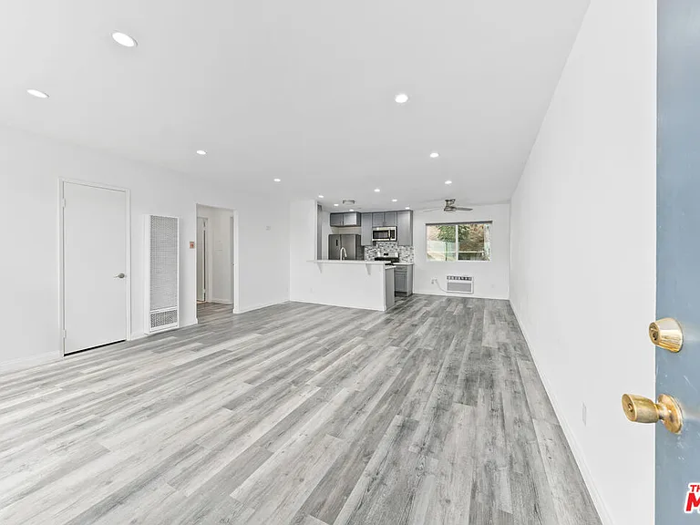 646 Tularosa Dr #4 — Photo 6