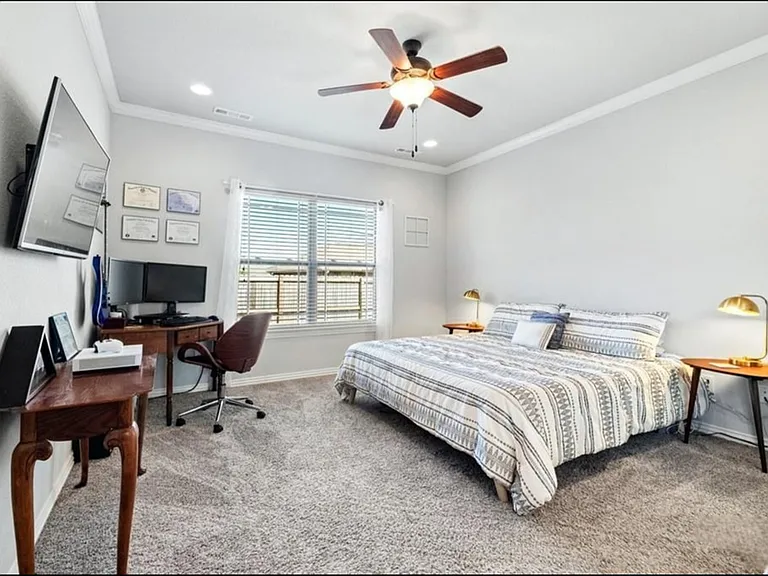 910 Hancock St — Photo 21