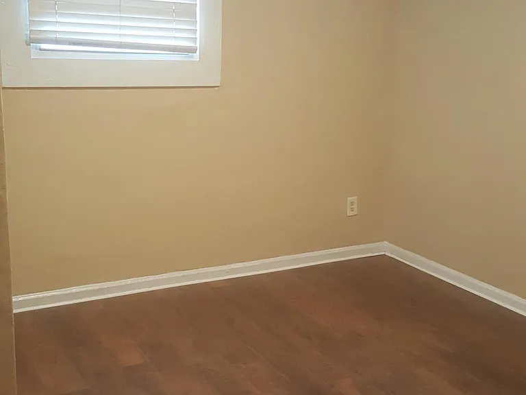 241 Hendrix Ave SW — Photo 3