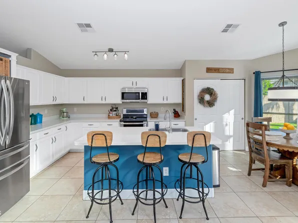 1363 N MCKENNA Lane, Gilbert, AZ 85233