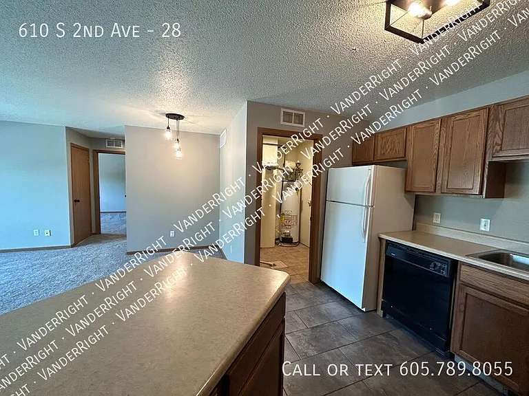 610 S 2nd Ave #28 — Photo 9