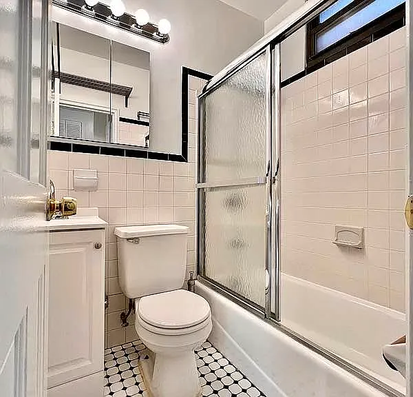 101 W 68th St #3C — Photo 7