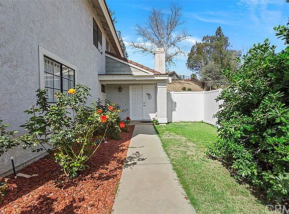 4th image of 27085 Rainbow Creek Dr