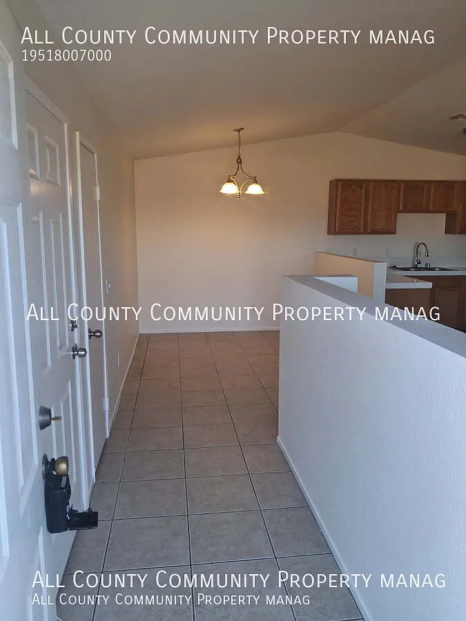 Townhome in Yucca Valley — Photo 3