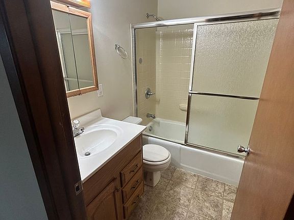 3rd image of 335 Iowa Ave #6