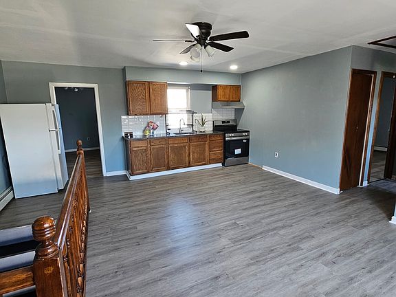 3rd image of 2722 Rhawn St #B