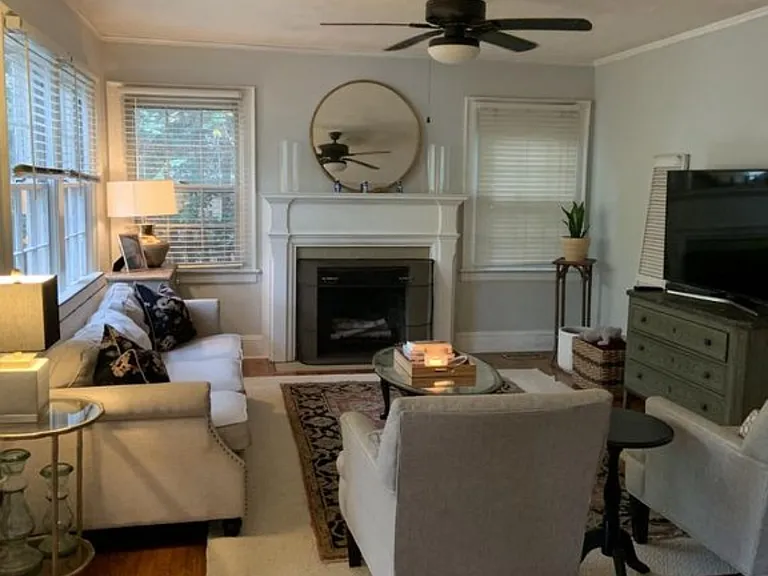 1004 Pine Hill Rd — Photo 4
