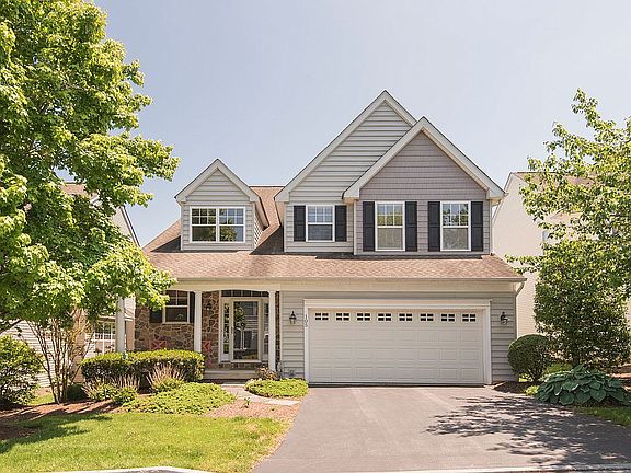 3rd image of 105 Potters Pond Dr