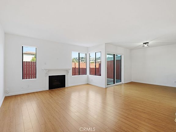 4th image of 1000 E Windsor Rd APT 9
