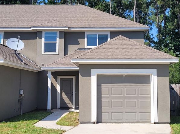 132 Artesian Way
