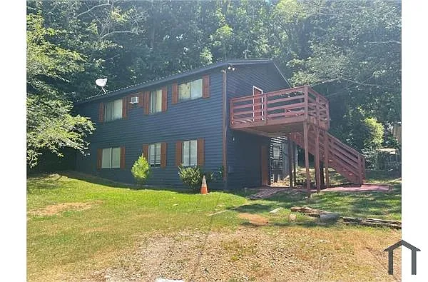 8705 Lake Dr photo 1