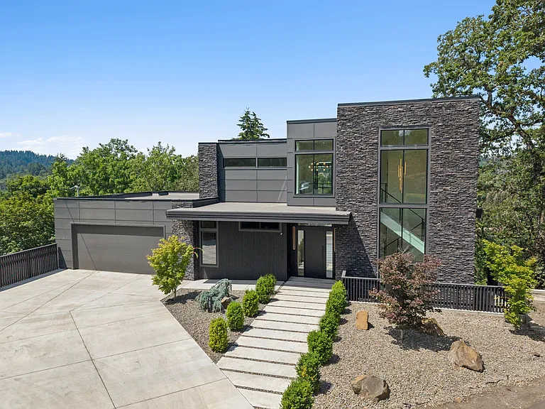 985 SE Rimrock Ln — Photo 4