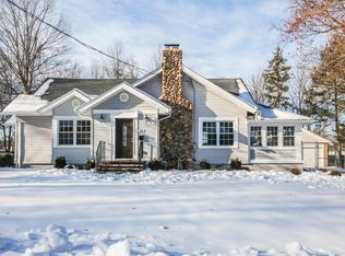 36 Old Rd, Livingston, NJ 07039