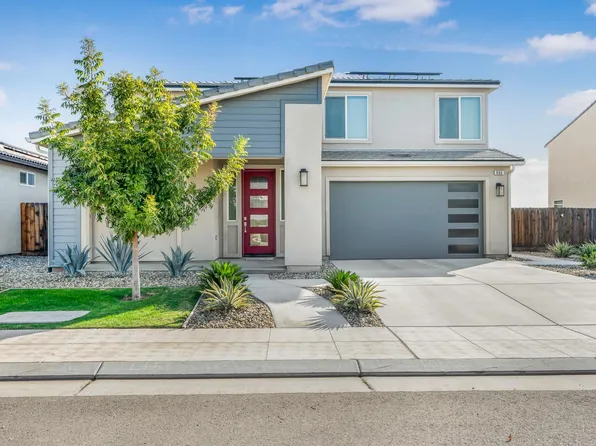 503 Cathedral Ct S, Madera, CA 93636