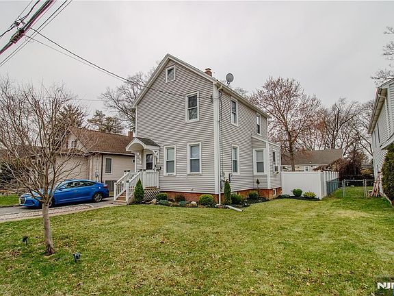 2nd image of 316 William St