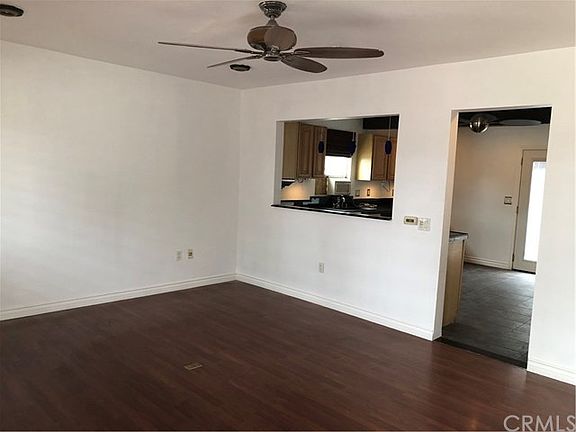 4th image of 15129 Cabell Ave