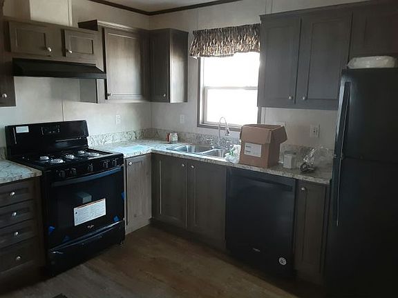 2nd image of 243 Bunting Ln #243