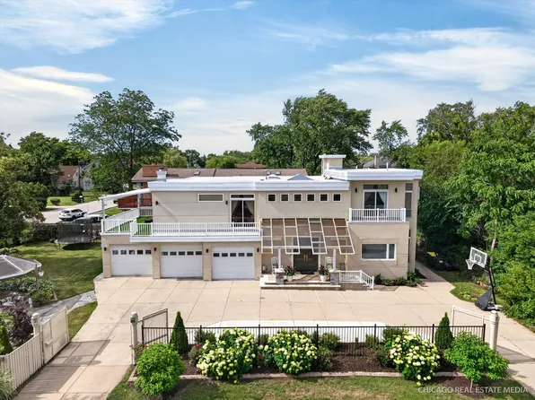 8650 W Davis St, Des Plaines, IL 60016