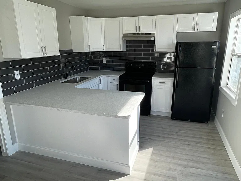4005 28th St N #1 — Photo 1